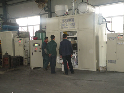 Core making machine